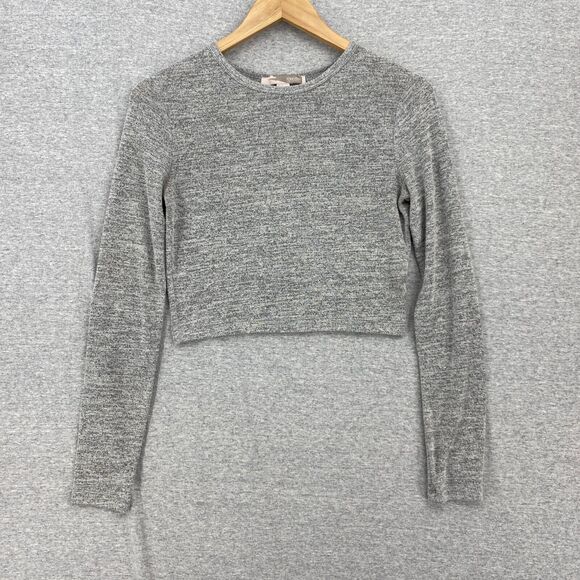 Forever 21 Blouse Womens Small Gray Long Sleeve Cropped Stretch Tee Crew Neck - Picture 1 of 8